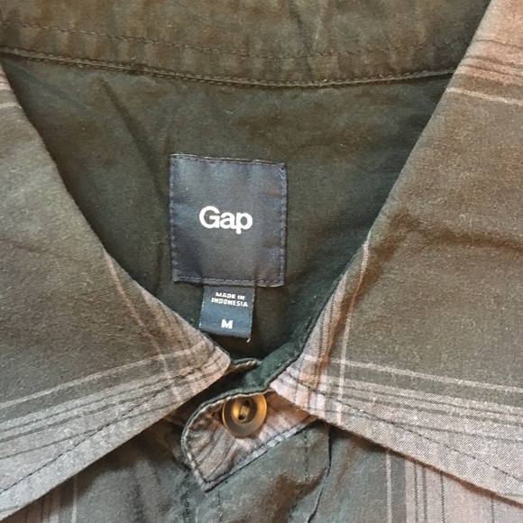 Gap Button Down Shirt in Grey Plaid - Picture 2 of 4